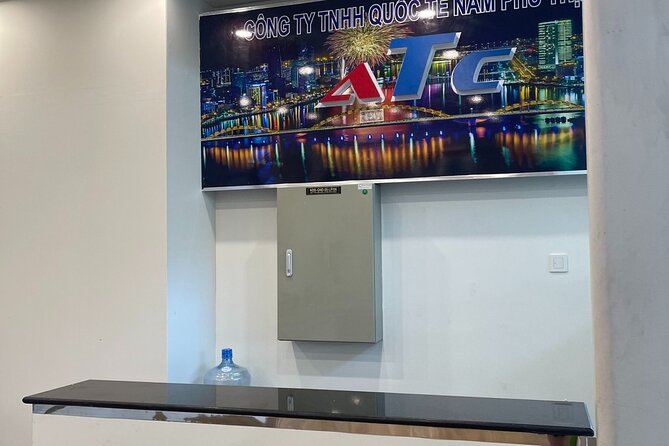 5G SIM Card in Vietnam – Pickup at Da Nang International Airport - Finding the Glass Building at Da Nang International Airport