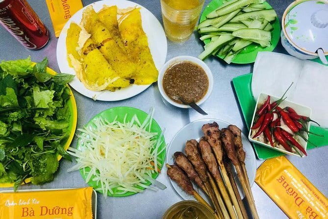 Ba Na Hills and Golden Bridge Full-day Tour from Da Nang - Guide support: what to look for (and the names you might hear)
