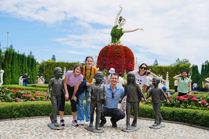 Ba Na Hills Golden Bridge Private Guided Tour - Golden Bridge Walk: When Timing Helps Your Photos and Your Mood