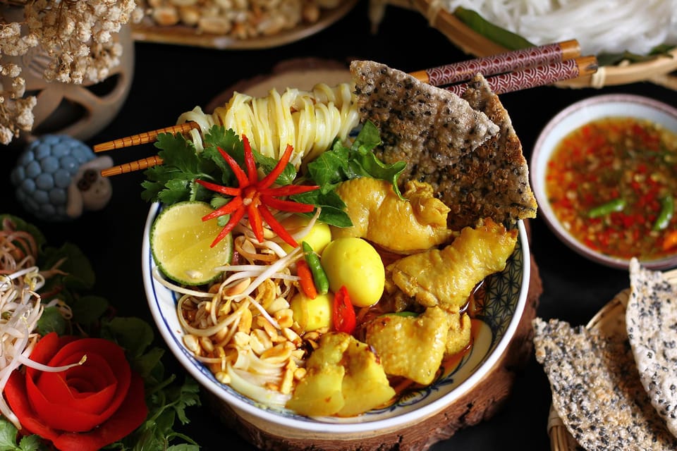 Da Nang: 4 hours city exploration and local food tour - Son Tra Peninsula: the Green Pearl views you’ll ride toward