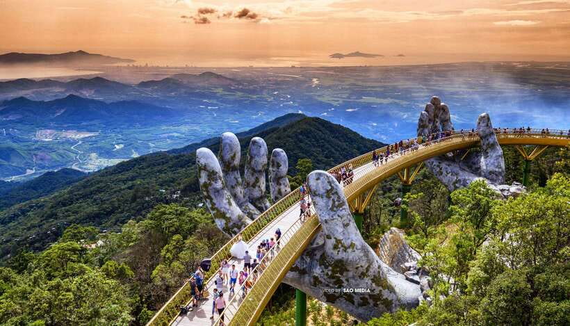 Da Nang: Ba Na Hills Cable Car & Golden Bridge Private Tour - Le Jardin D’amourn and Linh Ung Pagoda: The Stops That Add Meaning