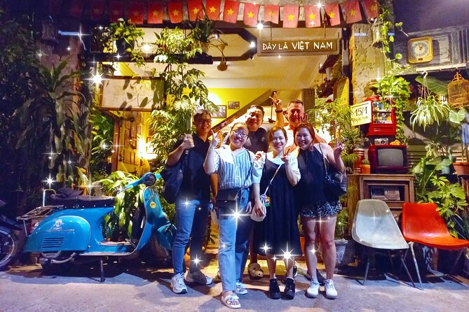 Da Nang By Night: Seafood dinner, night market and cruise trip - Night market time: where bargaining becomes a real activity