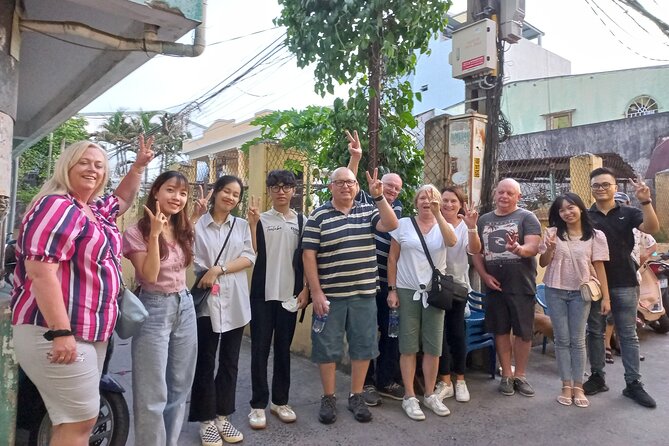 Da Nang By Night: Seafood dinner, night market and cruise trip - How the guide experience improves the whole night