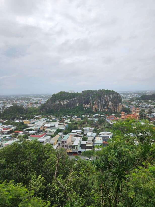 Da Nang City Sightseeing Private Tour With Seafood Buffet - Price and value: what $100 per person gets you