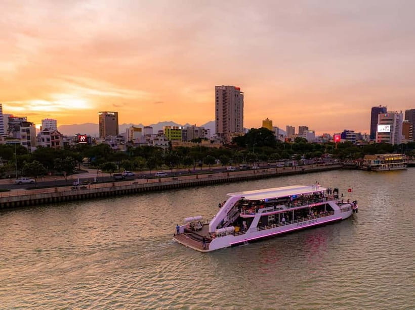 Da Nang: Experience a Magical Sunset Dinner Cruise in DN Bay - A sunset cruise that feels like a night out in Da Nang