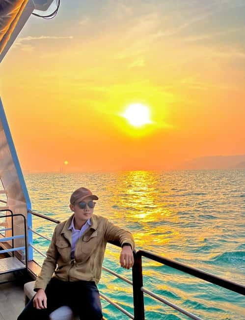 Da Nang: Experience a Magical Sunset Dinner Cruise in DN Bay - Is it worth $16? The value math that actually matters