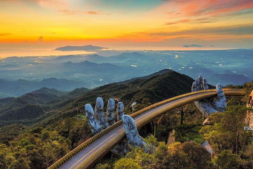 Da Nang: Golden Bridge, Lady Buddha, Marble Mt & Am Phu Cave - A route of Da Nang icons in one private 8-hour day