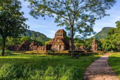 Da Nang: Half-day Journey To My Son Sanctuary - Inside the Champa temples: a 2-hour walk across 10 centuries