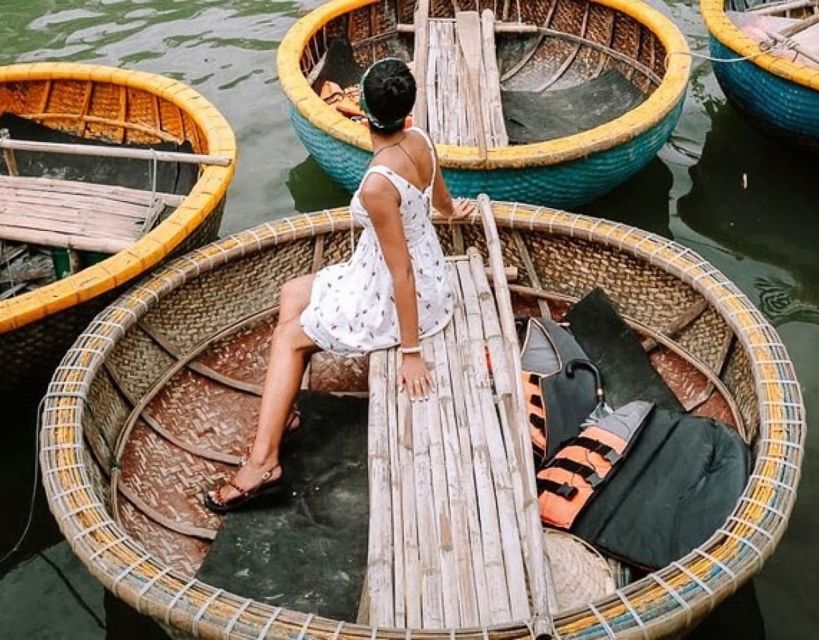 Da Nang: Hoi An Instagram Tour (Private & All-Inclusive) - Ba Mu Temple and the shift toward lantern-night mood
