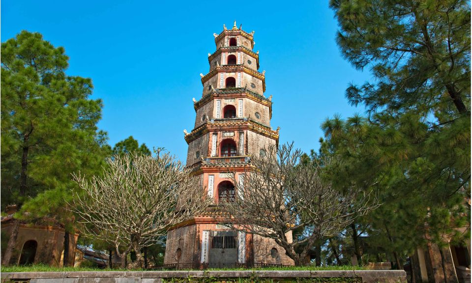 Da Nang: Hue Imperial City and Hai Van Pass Small Group Tour - Khai Dinh Mausoleum: a tomb designed like a palace
