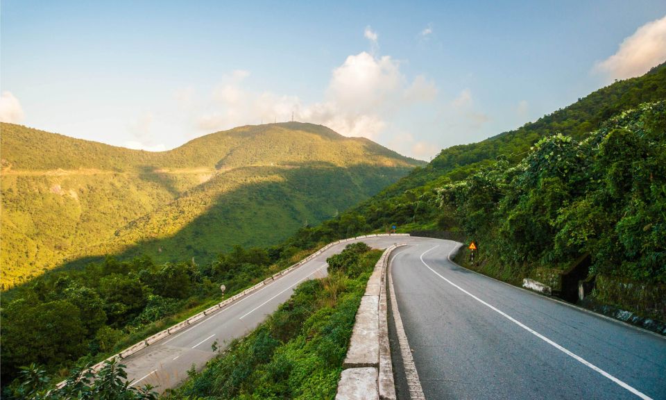 Da Nang: Hue Imperial City and Hai Van Pass Small Group Tour - Small-group comfort and timing: what to expect from the transport day