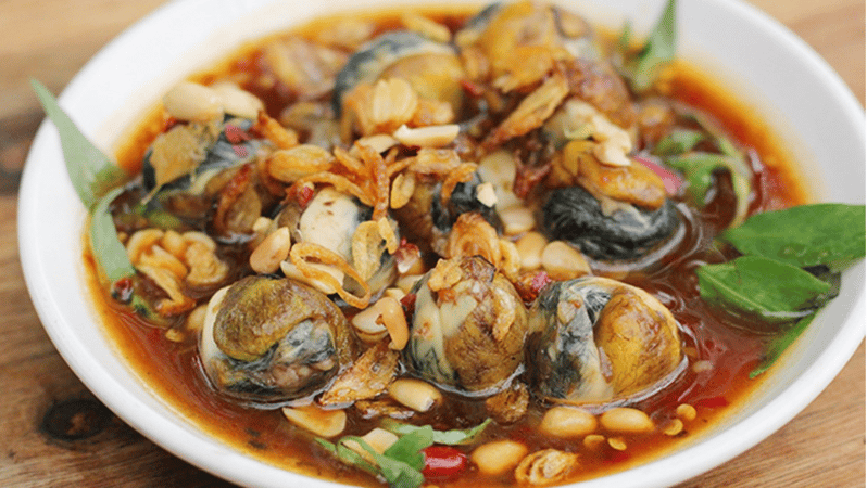Da Nang: Local Street Food Walking Tour - The food plan: 6 stops, 8 dishes, and dessert (with real range)