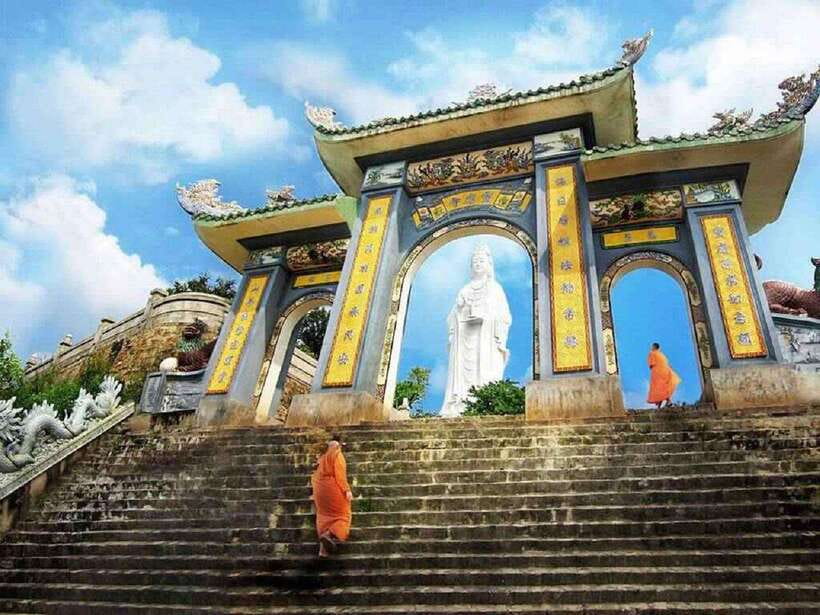Da Nang: Marble Mountains, Am Phu Cave, and Linh Ung Pagoda - Marble Mountains: caves, pagodas, and the stair reality check