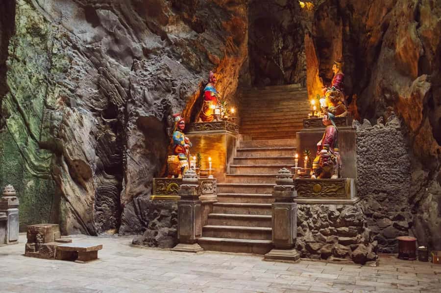 Da Nang : Marble Mountains, Monkey Mountain, and Am Phu Cave - The stair math: 146 steps, optional elevator, and pacing tips