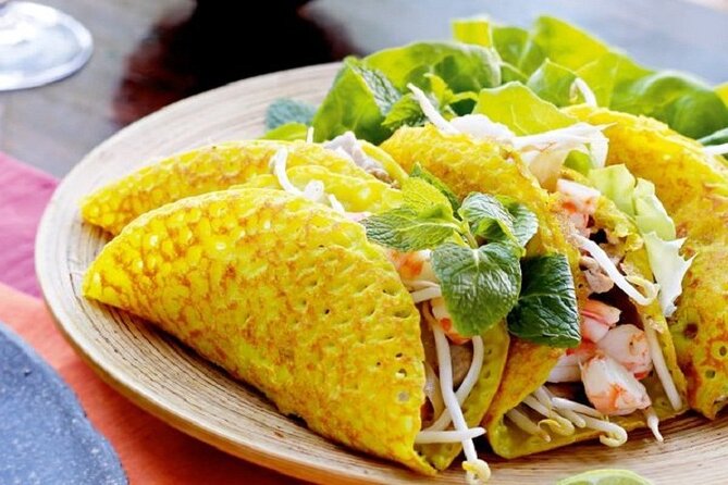 Da Nang Night Foodie Tour City and Han River Cruise By Private - Love Bridge, Dragon Bridge, and APEC Park: seeing the icons without rushing