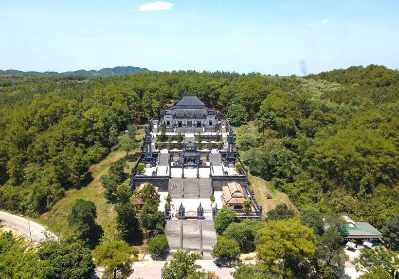 Da Nang : Private Day Trip to Imperial City - Hue - Hai Van Pass: the scenic start that sets the tone