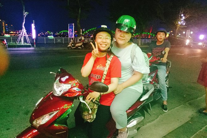 Da Nang: Seafood dinner, night market, sightseeing by night - Night Market Energy: Eat, Watch, and Blend In