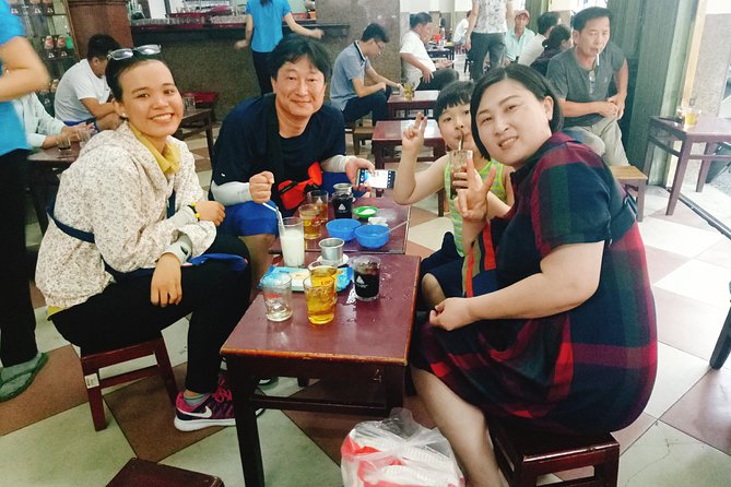 Da Nang: Seafood dinner, night market, sightseeing by night - Riding With an English-Speaking Guide Who Sets a Comfortable Pace