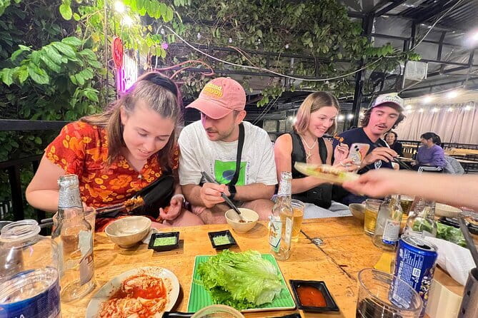 Da Nang Sightseeing Cruise On Han River With Street Food Tasting - A 4-hour Da Nang night plan: street food plus the Han River