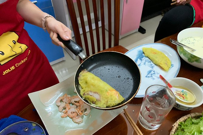 DaNang Farm-to-Table Cooking Class with Market and Coffee Tasting - Market Han and ingredient hunting: buy like you cook