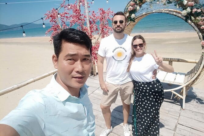 Danang Hotel/ Airport to Hue via Hai Van Pass by Private Car - Hai Van Pass: Ocean Cloud Views and Photo-Friendly Stops