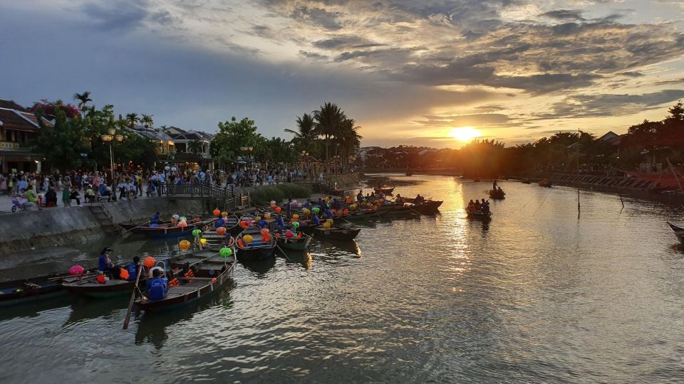 DaNang: Lady Buddha, Marble Mountain, Hoi An Town Group Tour - Linh Ung Pagoda and Lady Buddha: your first big view of Da Nang