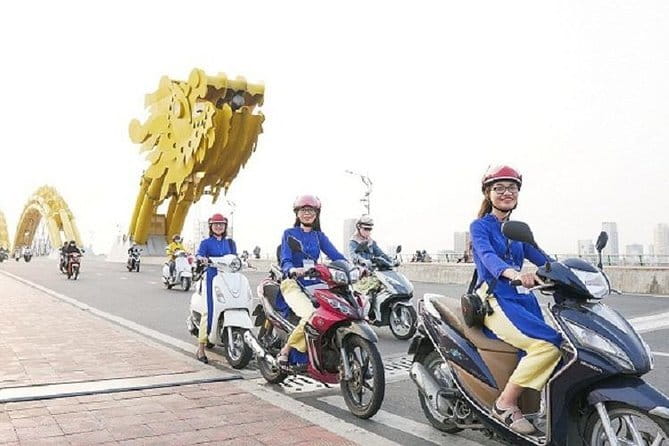 Experience Da Nang Han River Local Cruise by Night - Who this Danang night cruise suits best