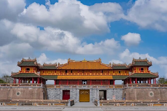 Fullday explore Hue Imperial city from Hoi An by private car - Madam Thu Farm lunch break: keep it flexible and tasty