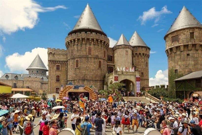 Golden Bridge - Ba Na Hills Day Trip From Hoi An or Da Nang - Choosing your tour option: cable car and buffet lunch value math
