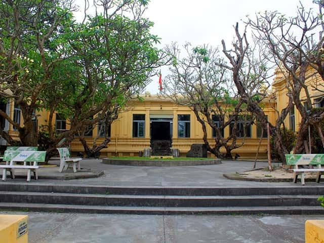 Half-day Da Nang Cultural And Historical Tour - Ho Chi Minh Museum replica: fishponds, gardens, and a stilt-house mood