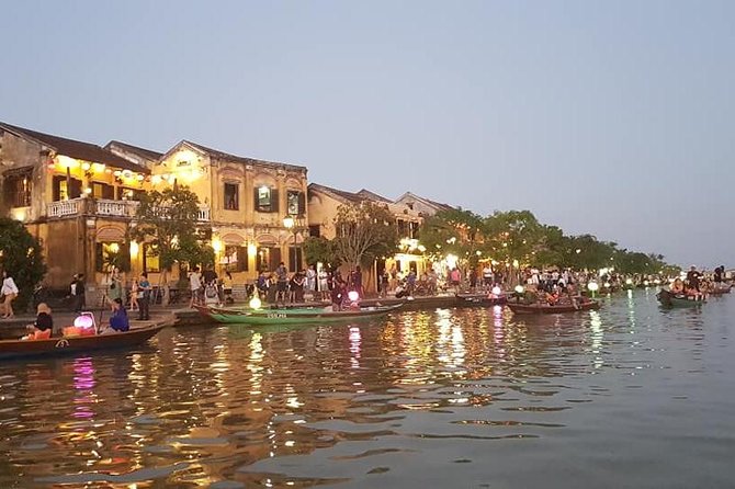 Hoi An Ancient City -Sampan Boat Ride- Night Market- Lanterns - The Japanese Covered Bridge: quick stop, big atmosphere