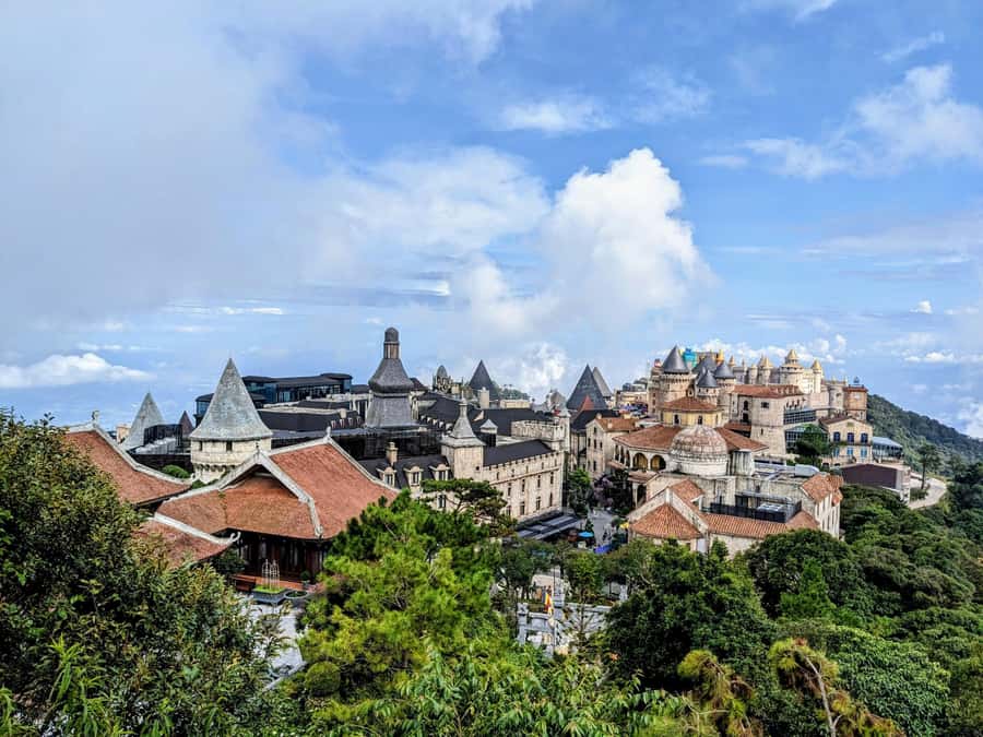 Hoi An/Da Nang: Ba Na Hills & Golden Bridge Small-Group Tour - Fantasy Park: Rides for Adrenaline (and Time for Playing)