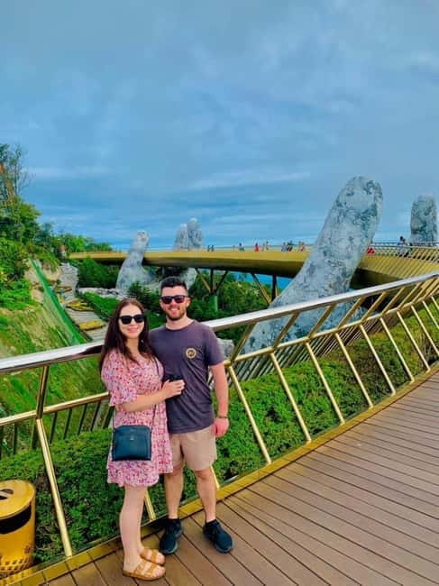 Hue: Private Car to/from Hoi An via Multi Attractions(1-Way) - A one-way Hue to Hoi An ride that actually looks out the window