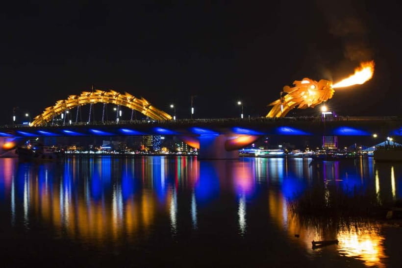 Lively Danang Sightseeing Night Tour with Local Dessert - Meeting at Cầu Tình Yêu (Love Lock Bridge): a fun start point
