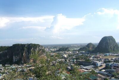 Marble mountain and Linh Ung temple from Da Nang/ Hoi An (4 hour) - How the sculpture workshop fits in (and why you should watch)