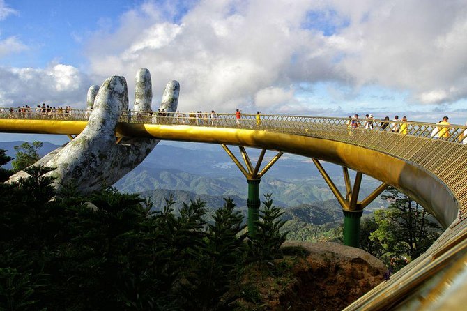Marble Mountain - Golden Bridge - Ba Na Hills Full Day Private Tour - Linh Ung pagoda and Linh Chua Linh Tu temple: quieter moments in a busy day