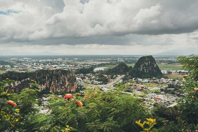 Monkey Mountain, Marble Mountain, Hoi An Ancient Town Night Tour - Dinner in Hoi An: Cao Lầu, Hoành Thánh, and More