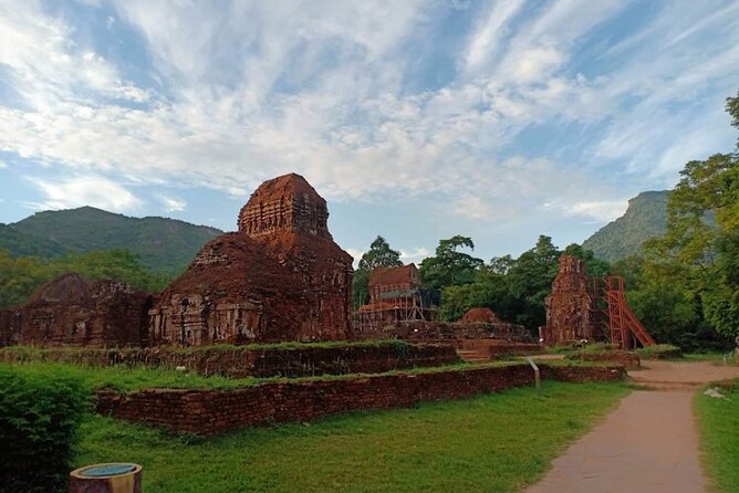 My Son sanctuary and Marble mountain tours or transfer - English guide time: why it’s worth it for these two stops