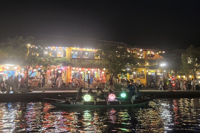 Night Boat Ride in Hoi An- Colourful Lanterns-Pick up at 16:30p.m - FAQ
