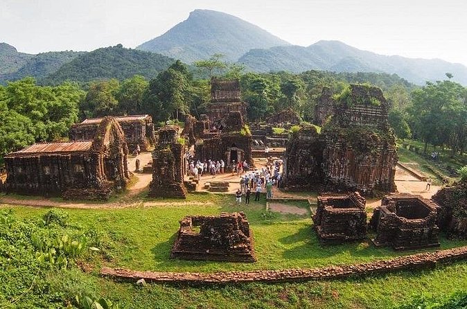 Private/ Group Tour: My Son Sanctuary - Guides like Tu, John, and Huy: what you should look for in the pacing