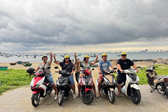 Private Guided Night Tour and Bar in Danang - Sea air and local routines: the fishing village stop