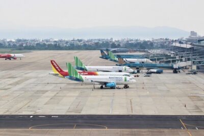 Private transfer Danang airport - Hotels in Danang - Finding Your Driver: Signs, Vouchers, and Messaging
