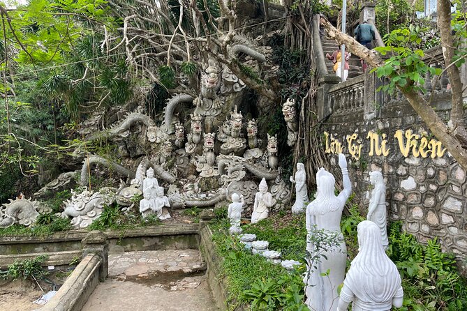 Private Transfer/tour to Marble mountain and Linh Ung temple - Choosing the Guide Option: When English Explanations Are Worth It