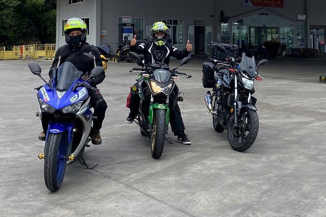 Red-shanked Douc - Private Motorbike Tour - The guide experience: Huy and Thanh’s style of natural history